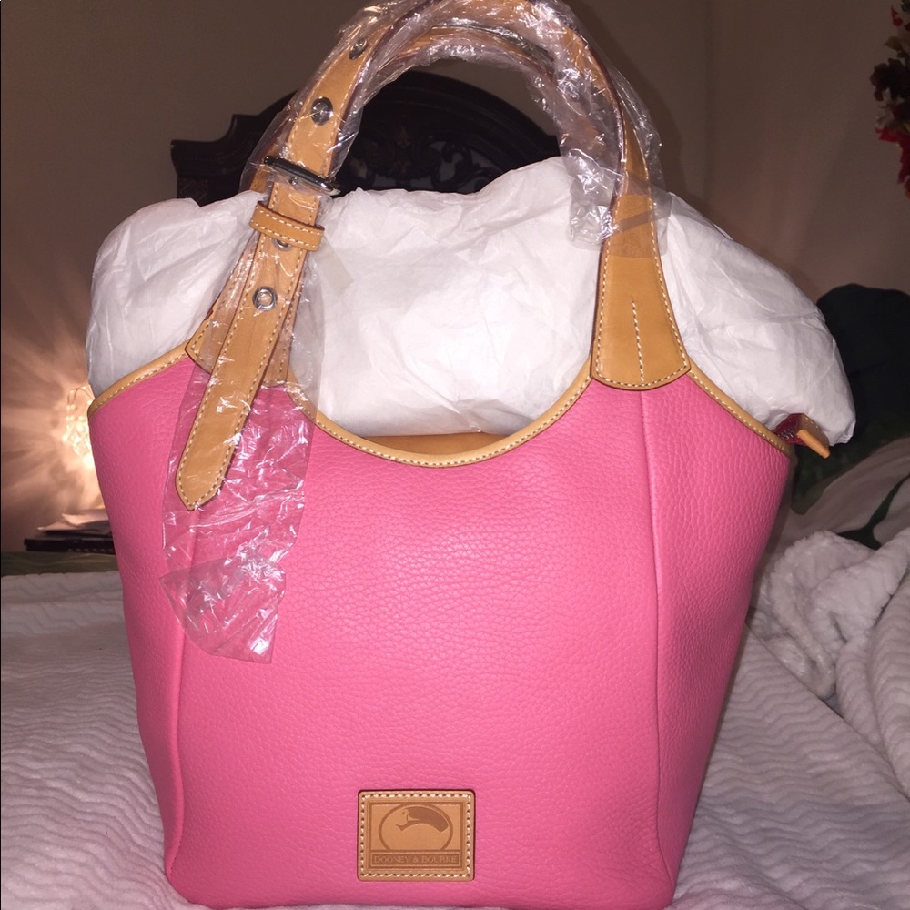 👑⚜️Dooney & Bourke Pink Penelope Handbag⚜️👑